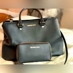 Michael Kors Leather satchel and Matching Wristlet Wallet